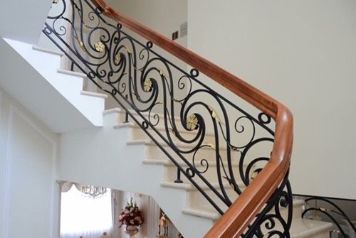 Cầu thang sắt 41 trong catalog cầu thang sắt nghệ thuật của Cầu Thang Đẹp Miền Bắc
