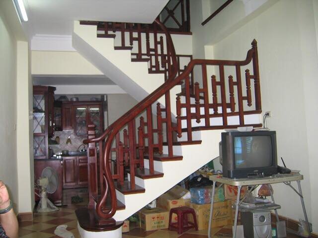 Cầu thang gỗ 38 trong catalog cầu thang gỗ của Cầu Thang Đẹp Miền Bắc