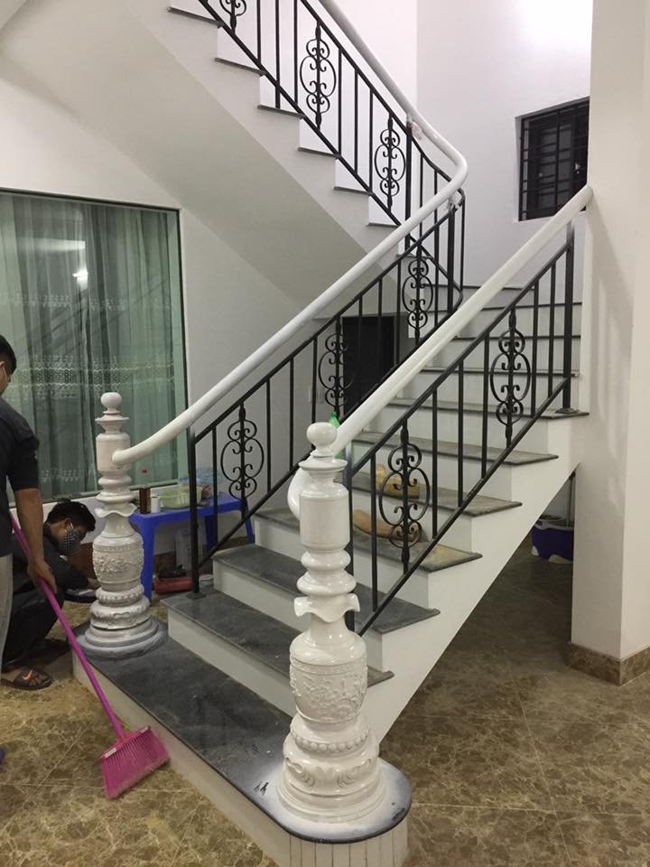 Cầu thang sắt 37 trong catalog cầu thang sắt nghệ thuật của Cầu Thang Đẹp Miền Bắc