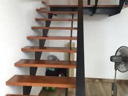 Cầu thang xương cá 20 trong catalog cầu thang xương cá của Cầu Thang Đẹp Miền Bắc