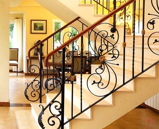 Cầu thang sắt 53 trong catalog cầu thang sắt nghệ thuật của Cầu Thang Đẹp Miền Bắc