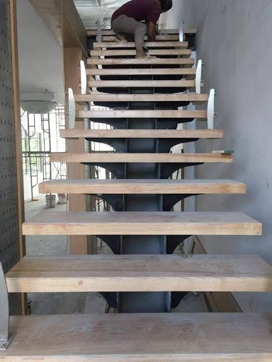 Cầu thang xương cá 26 trong catalog cầu thang xương cá của Cầu Thang Đẹp Miền Bắc