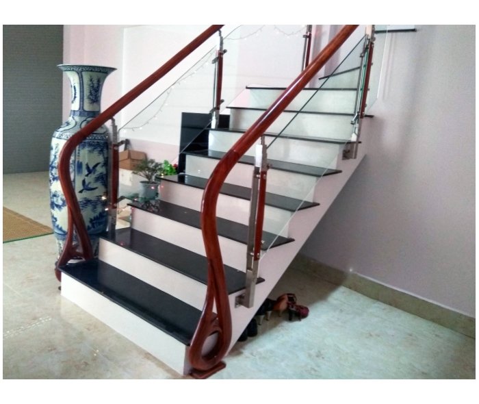 Cầu thang kính 48 trong catalog cầu thang kính của Cầu Thang Đẹp Miền Bắc